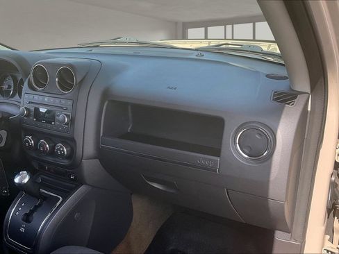 Used 2016 Jeep Patriot Sport w/ Power Value Group FWD image 23