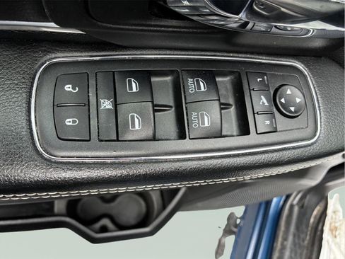 Used 2021 RAM 1500 Classic Warlock w/ Luxury Group AWD/4WD image 18