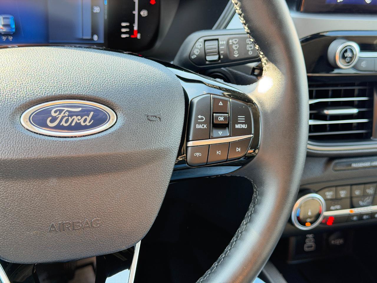 Used 2024 Ford Escape Active AWD/4WD image 69