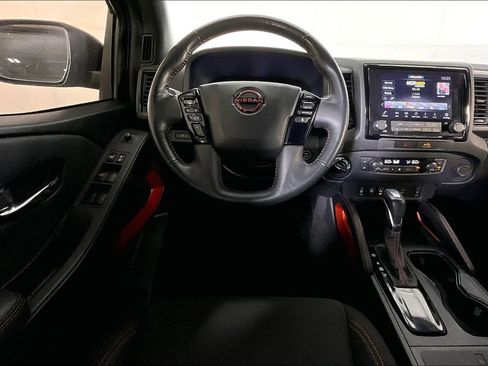 Used 2023 Nissan Frontier PRO-4X w/ Pro Convenience Package AWD/4WD image 8