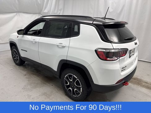 New 2026 Jeep Compass Trailhawk AWD/4WD image 5