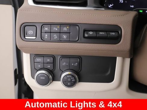 Used 2024 GMC Yukon Denali AWD/4WD image 22