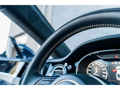 Used 2022 Bentley Continental GT V8 image 64