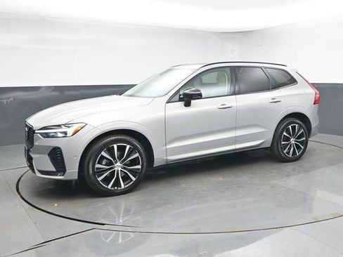 Used 2023 Volvo XC60 B5 Plus w/ Protection Package Premier image 4