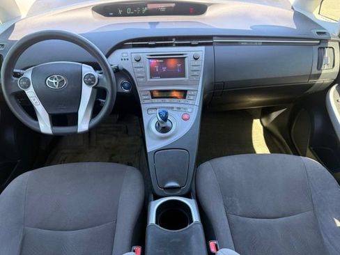 Used 2015 Toyota Prius Two FWD image 12
