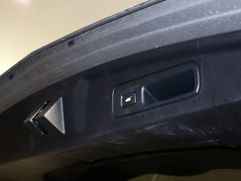 Certified 2023 Acura MDX SH-AWD w/ Advance Package image 32