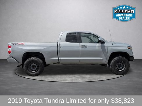 Used 2019 Toyota Tundra Limited w/ Limited Premium Package AWD/4WD image 2