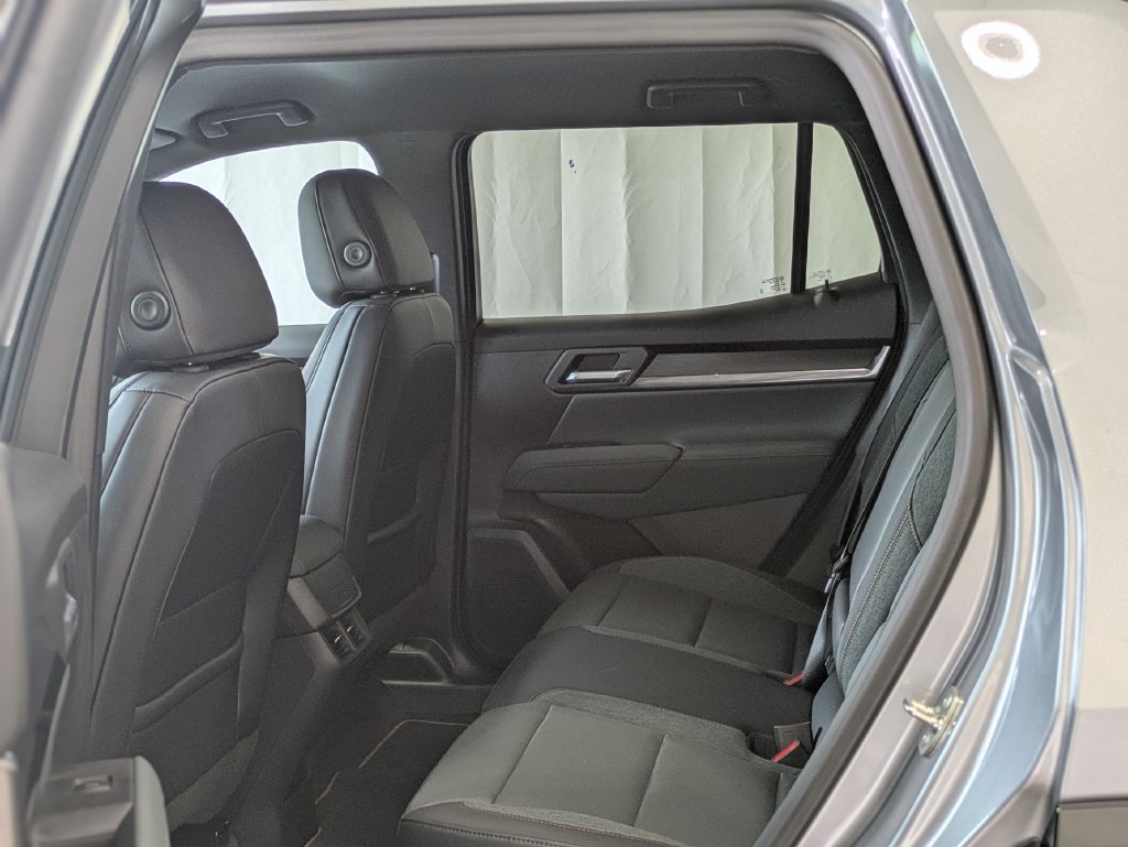 New 2026 GMC Terrain AT4 AWD/4WD image 41