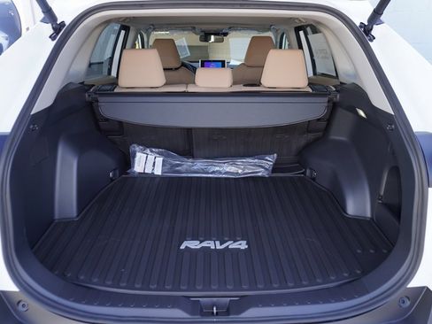 New 2025 Toyota RAV4 XLE image 5