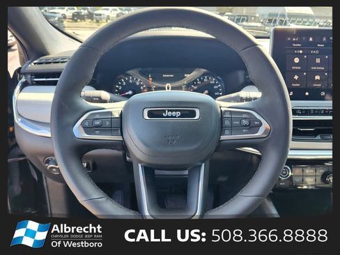 Used 2023 Jeep Compass Limited AWD/4WD image 28