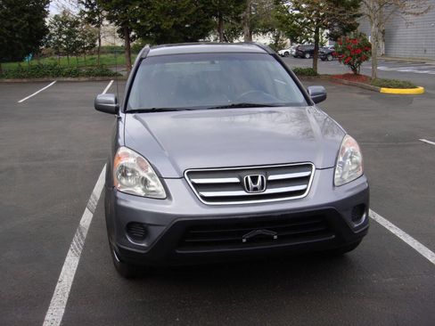 Used 2005 Honda CR-V SE image 3