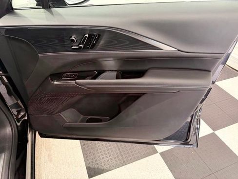 Used 2025 Cadillac Lyriq Sport image 19