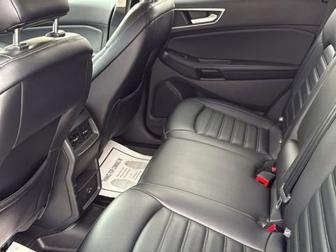 Used 2022 Ford Edge SEL AWD/4WD image 23