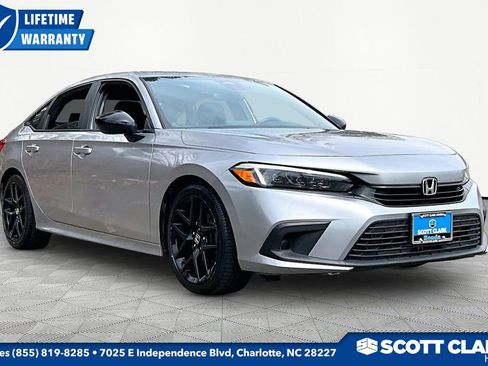 Used 2022 Honda Civic Sport image 1