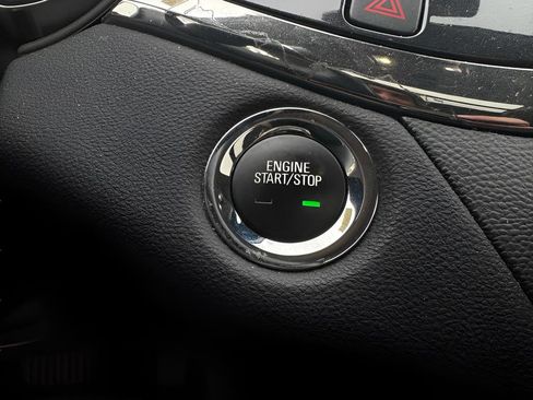Used 2018 Chevrolet Impala Premier w/ Premier Confidence Package FWD image 27