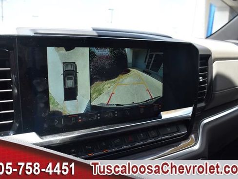 Used 2025 Chevrolet Silverado 1500 LTZ AWD/4WD image 35