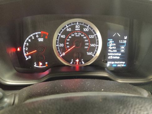 Used 2020 Toyota Corolla SE FWD image 23