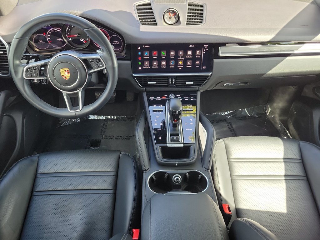 Used 2023 Porsche Cayenne Platinum Edition AWD/4WD image 16