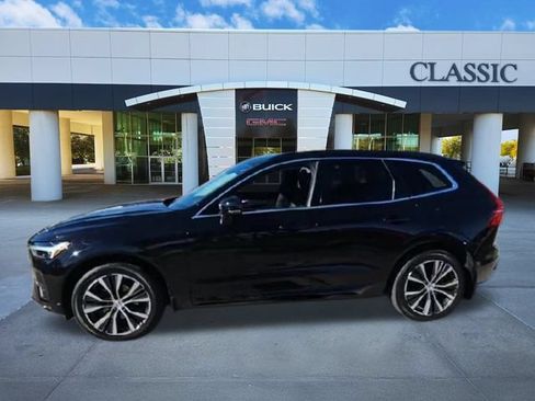 Used 2022 Volvo XC60 B5 Momentum w/ Climate Package AWD/4WD image 5