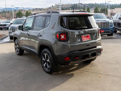 Used 2021 Jeep Renegade Trailhawk image 5