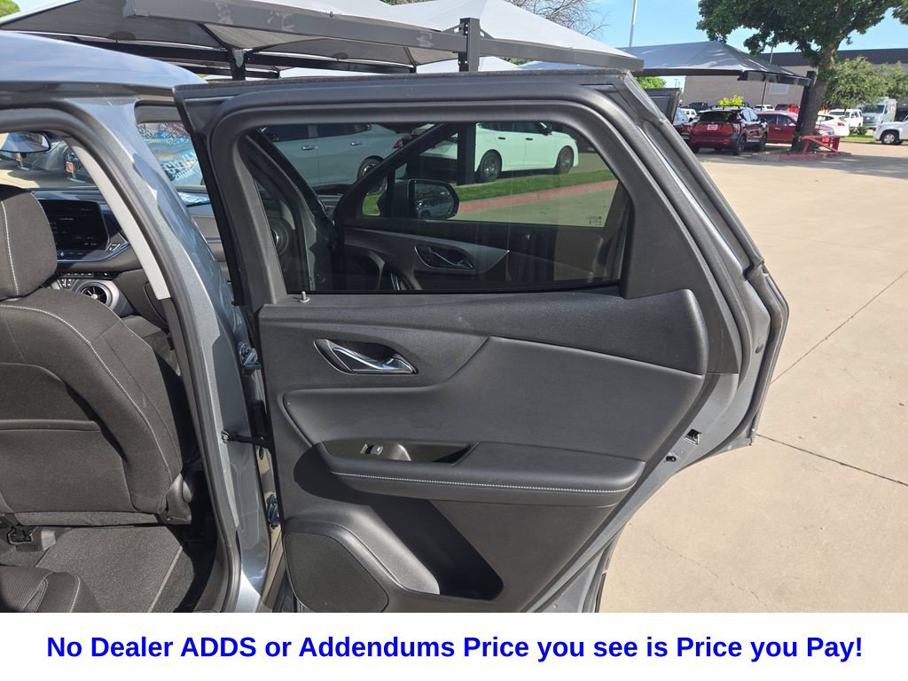Used 2025 Chevrolet Blazer LT AWD/4WD image 29
