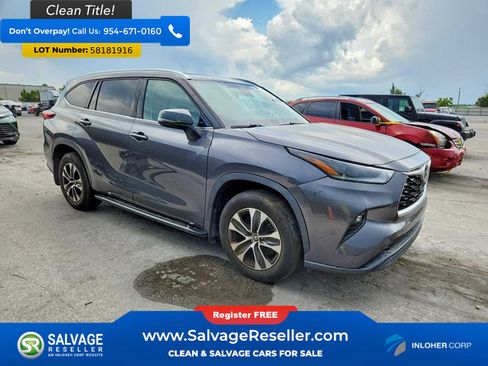 Used 2021 Toyota Highlander XLE AWD/4WD image 5