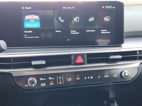 New 2026 Kia Sorento S w/ S Panoramic Sunroof Package image 15