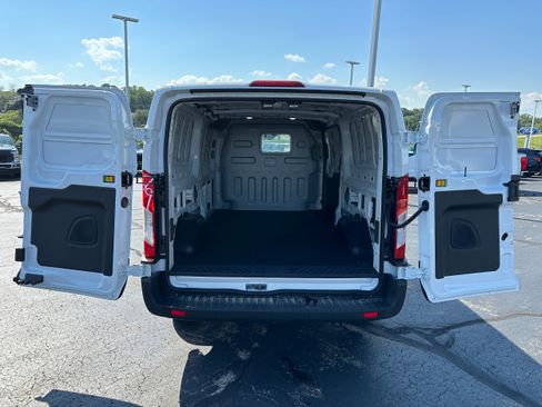 Used 2025 Ford Transit 150 Low Roof RWD image 9