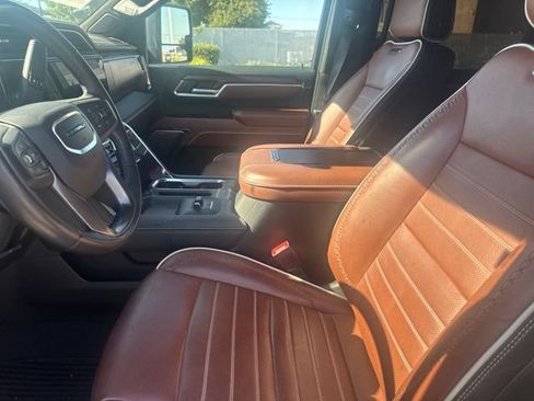 Used 2024 GMC Sierra 2500 Denali Ultimate AWD/4WD image 15