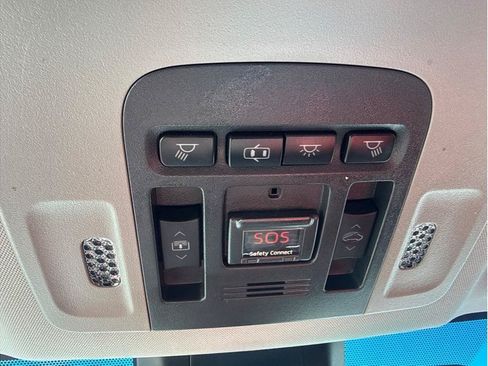 Used 2019 Toyota Camry XSE FWD image 19