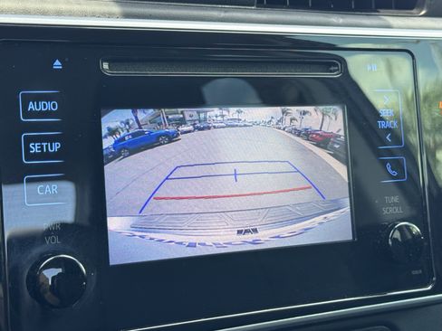 Used 2019 Toyota Corolla SE w/ Carpet Mat Package (TMS) FWD image 27
