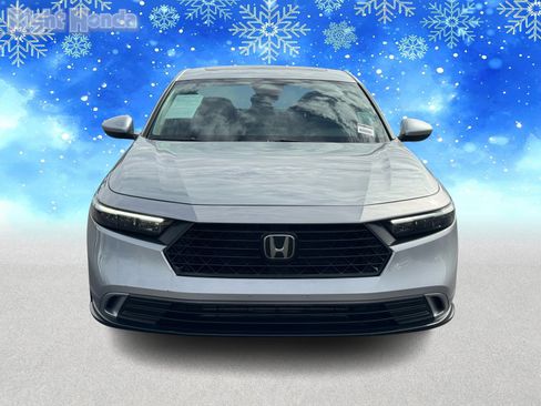 Used 2024 Honda Accord EX image 9