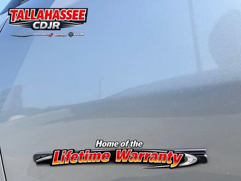 Used 2023 Jeep Compass High Altitude AWD/4WD image 32