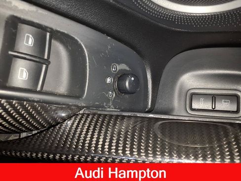 Used 2011 Audi R8 V10 AWD/4WD image 17