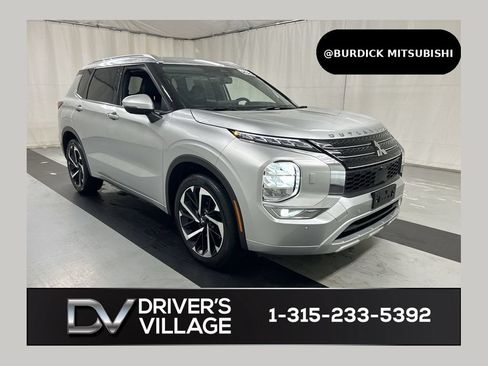 Used 2023 Mitsubishi Outlander SEL AWD/4WD image 1
