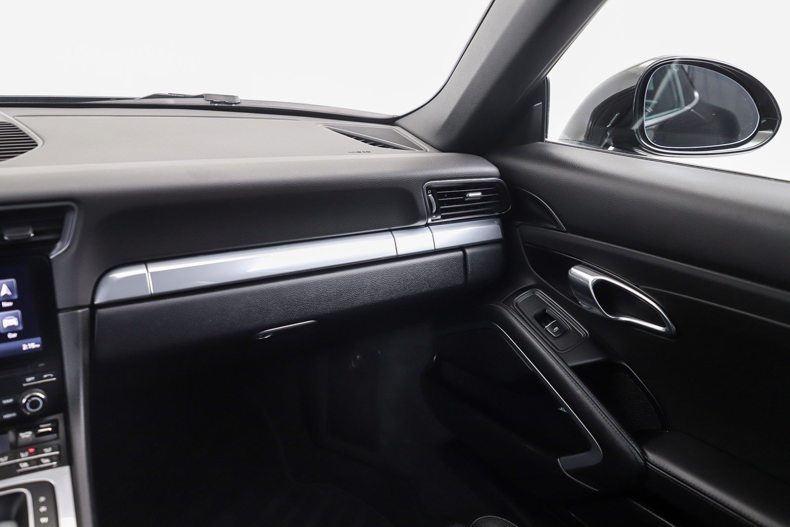 Used 2018 Porsche 911 Carrera RWD image 19