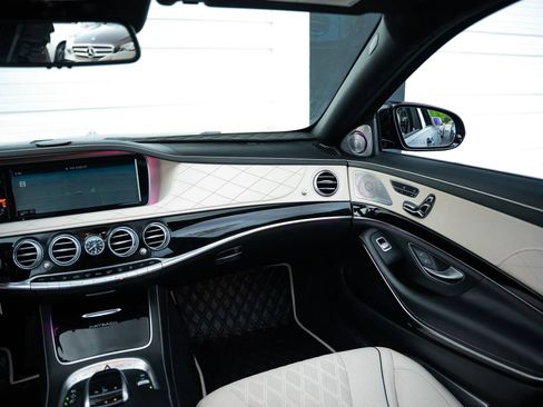 Used 2016 Mercedes-Benz Maybach S 600 image 40
