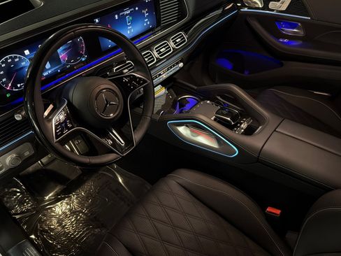 New 2026 Mercedes-Benz Maybach GLS 600 4MATIC image 9