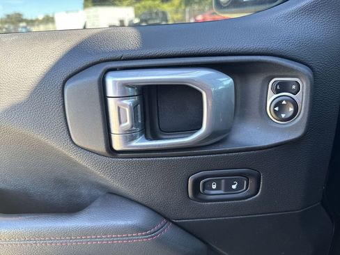 Certified 2021 Jeep Gladiator Rubicon image 16