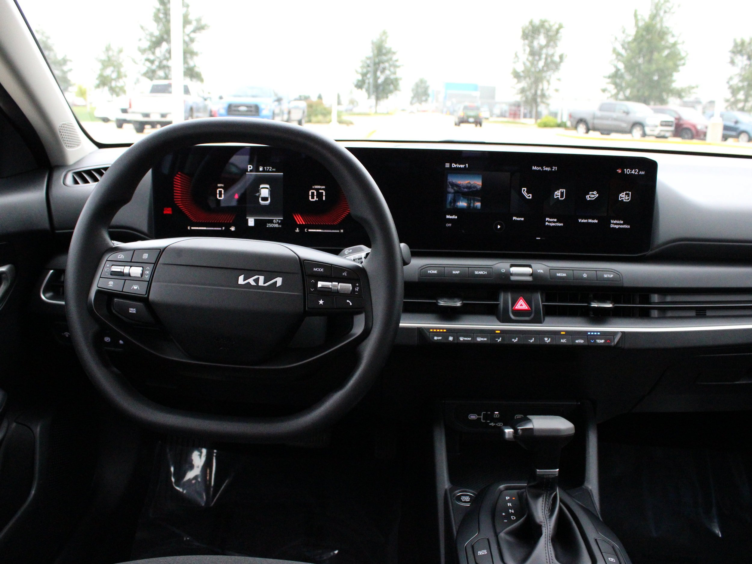 Used 2025 Kia K4 FWD image 14