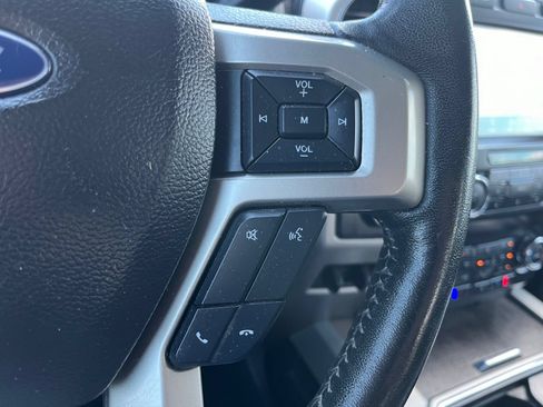 Used 2020 Ford F250 Lariat w/ Lariat Value Package AWD/4WD image 21