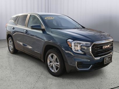 Used 2024 GMC Terrain SLE
