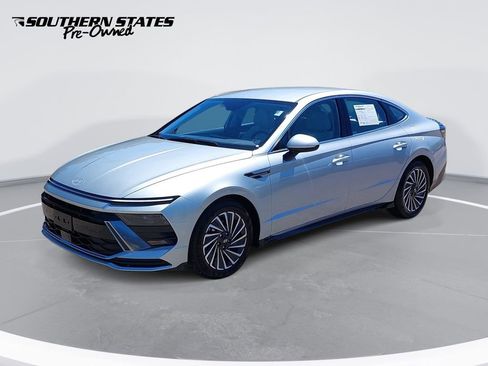 Certified 2025 Hyundai Sonata SEL FWD image 1