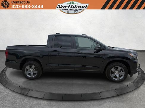 Used 2025 Honda Ridgeline TrailSport image 4