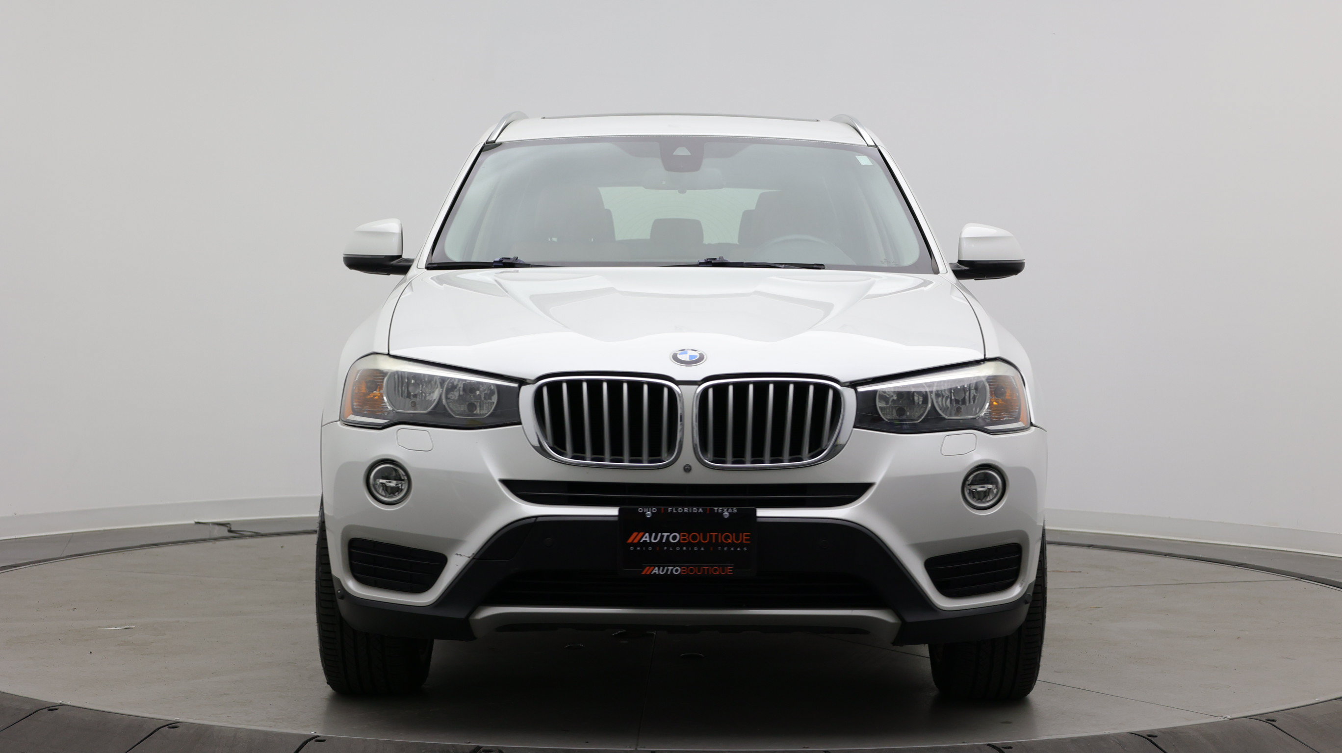 Used 2017 BMW X3 xDrive28i AWD/4WD image 2