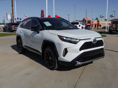Used 2023 Toyota RAV4 XSE AWD/4WD image 2