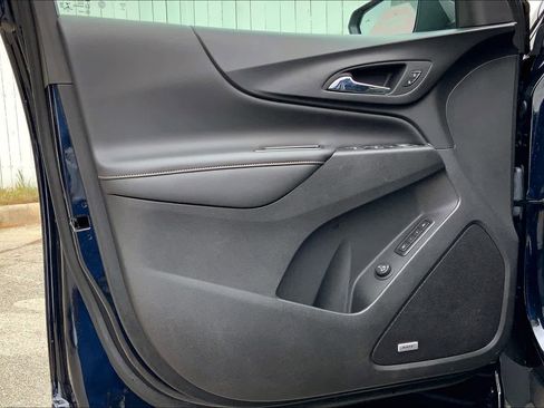 Used 2021 Chevrolet Equinox Premier FWD image 22
