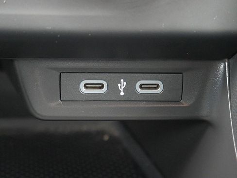 Used 2024 Volkswagen Jetta Sport image 38