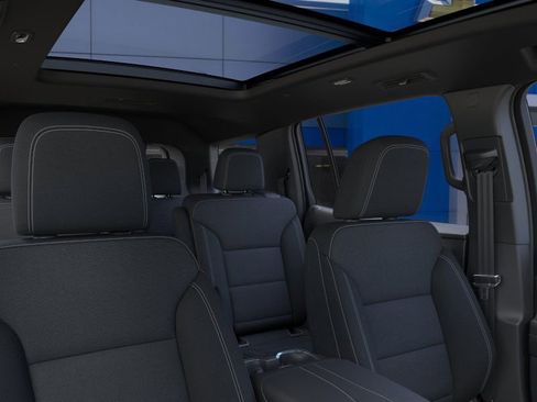 New 2026 Chevrolet Traverse LT w/ Enhanced Driving Package image 24
