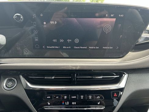 New 2025 Buick Envista Avenir image 15